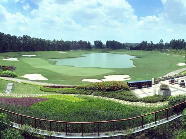 大浩湖高尔夫球会